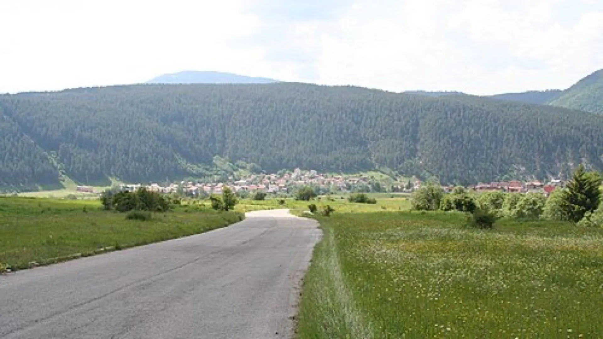 Beli Iskar Village